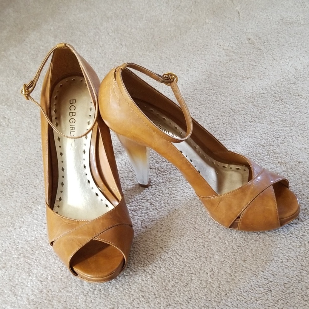 BCBG Girls heels